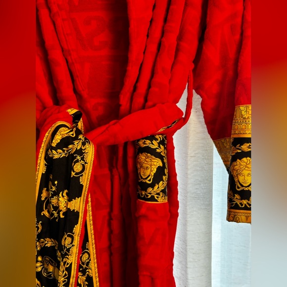 Red Versace Robe - Picture 6 of 9